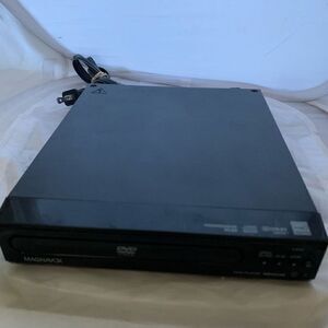 Magnavox DVD Player Model No. MD 2100/F7 No Remote-Tested